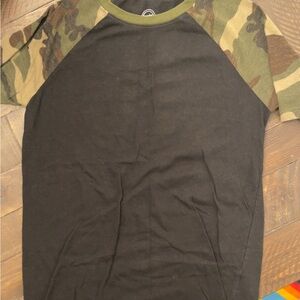 Wonder Nation Black and Green T-Shirt